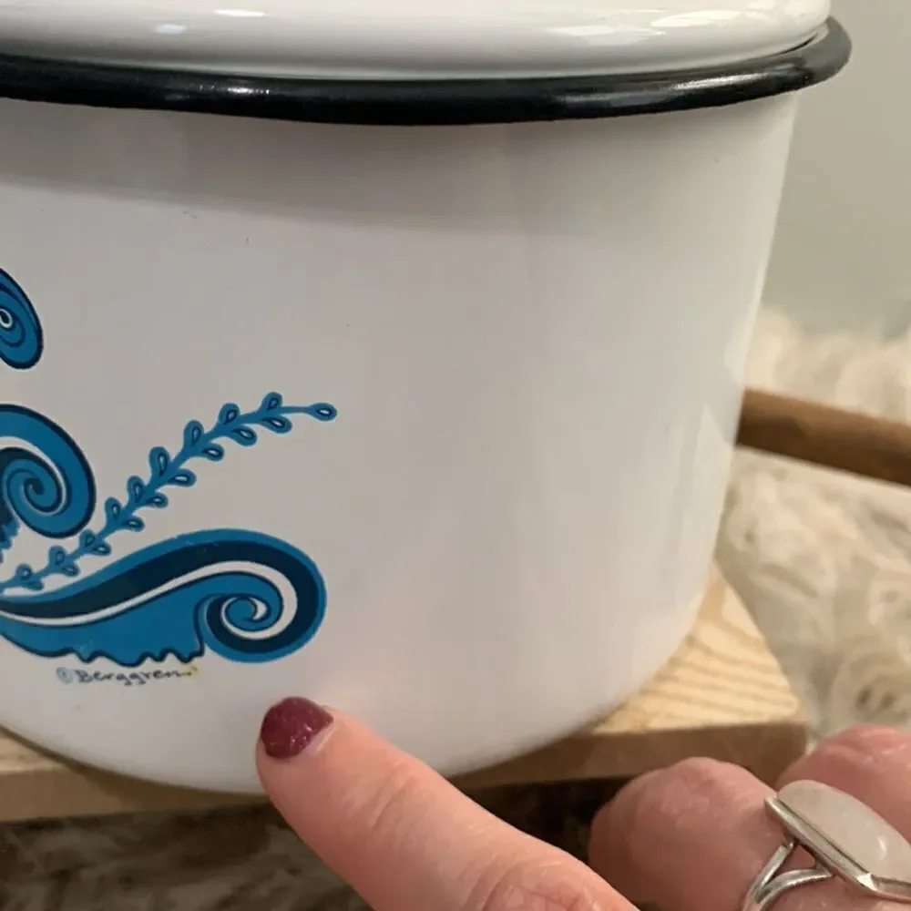 Berggren Blue Tulip Design Scandinavian Folk Art Enamelware Lidded Sauce Pot Vtg